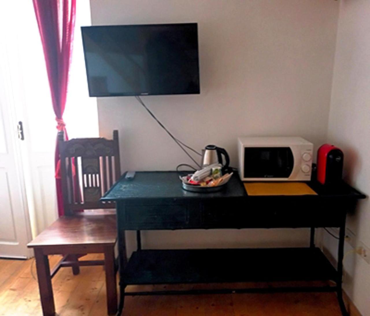 B&B Le Finestre Su Via Cavour Sassari Room photo