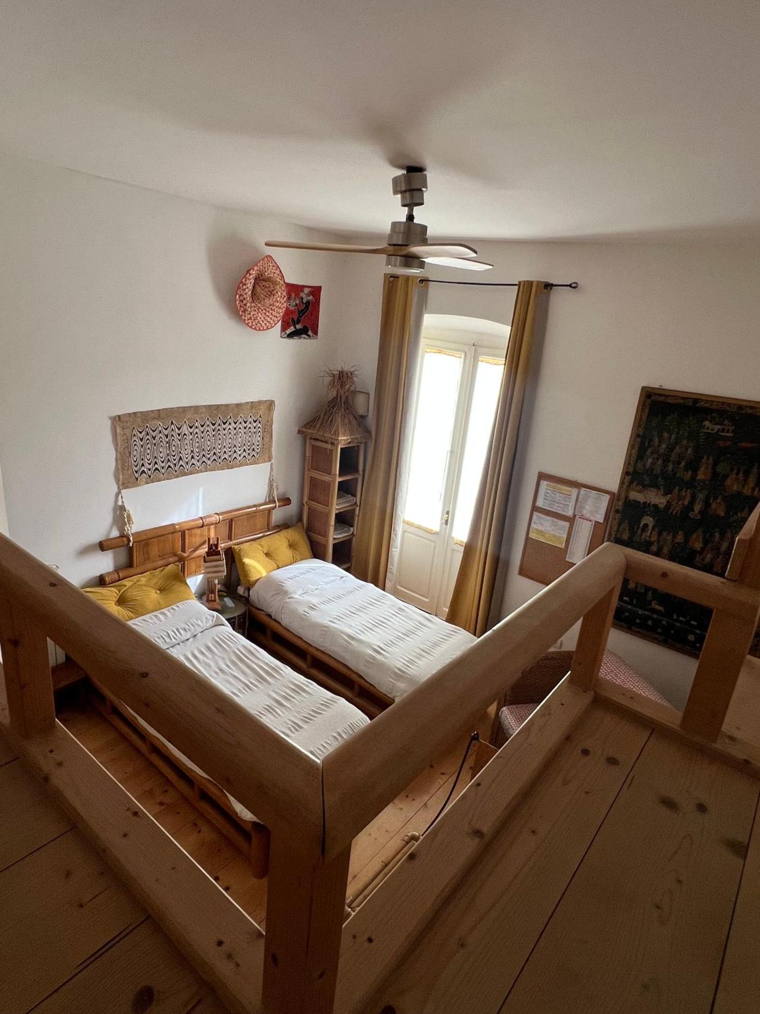 B&B Le Finestre Su Via Cavour Sassari Room photo
